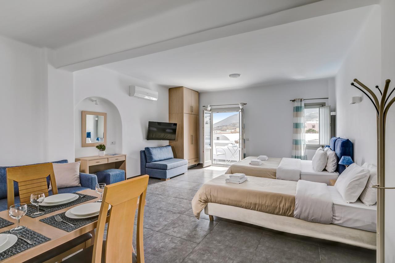 Santorini Blue Senses Villas Mesaria Exteriör bild