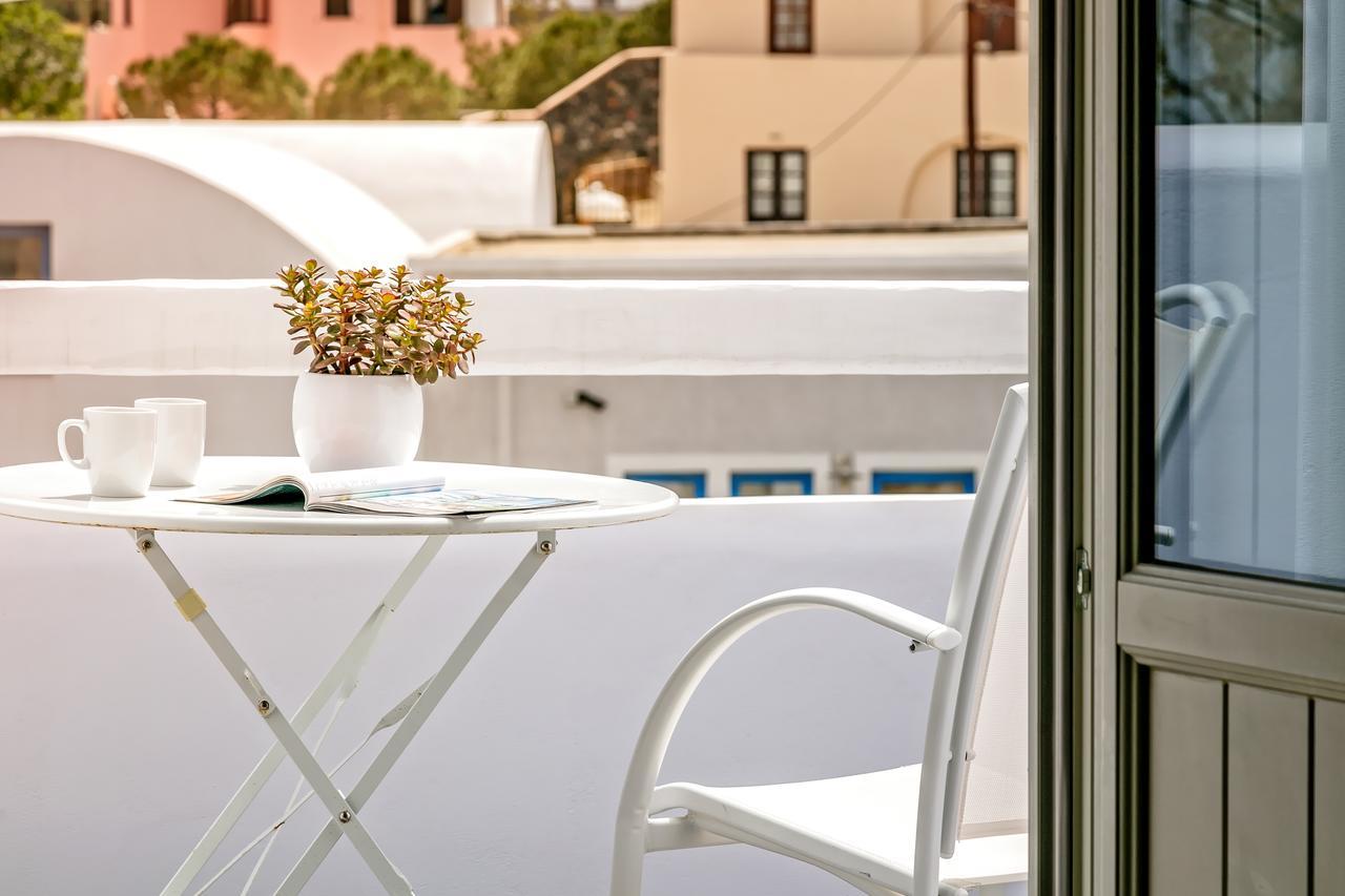 Santorini Blue Senses Villas Mesaria Exteriör bild